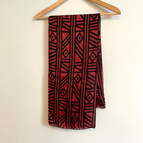 SILK Black Red Scarf - Picture 3 of 7